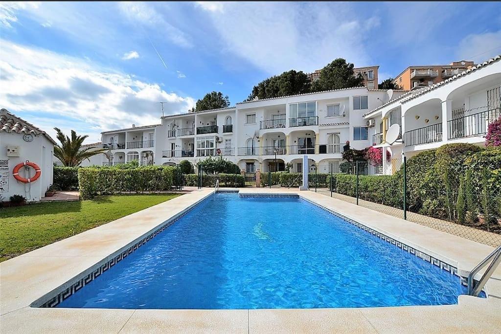 Lux 2 Kmr App Stella Blanca Met Zwembaden Airco En Zeezicht Lejlighed Fuengirola